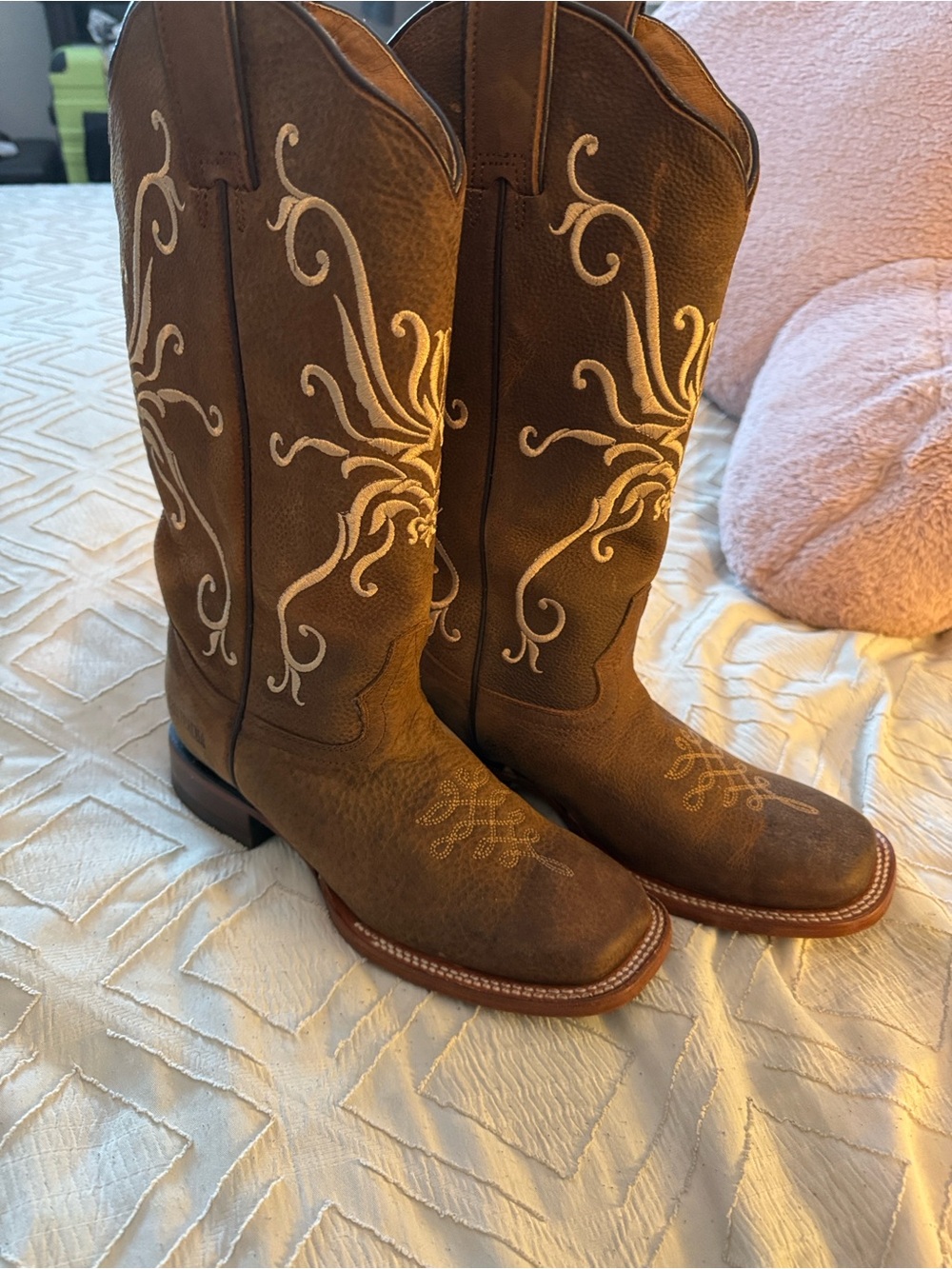 Women's Brown Embroidered Western Boots